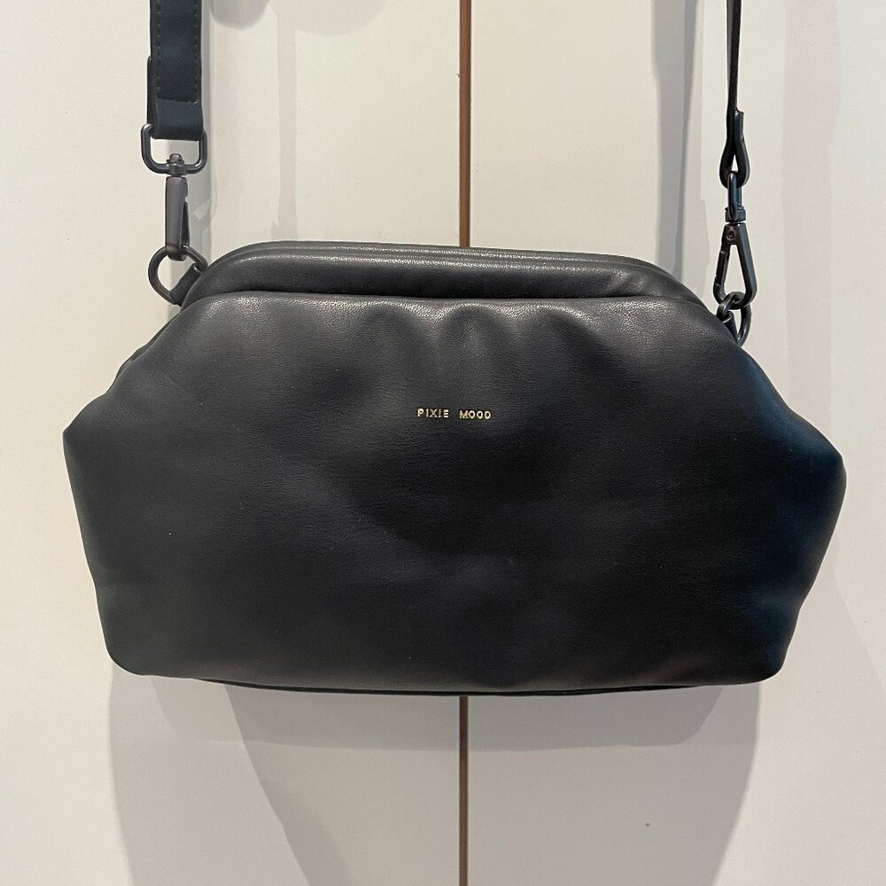 Pixie Mood Black Bubbly Clutch Vegan Purse Handbag- NEW (no tag)